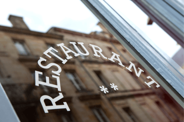 No te quedes con hambre: inglés para sobrevivir en un restaurante