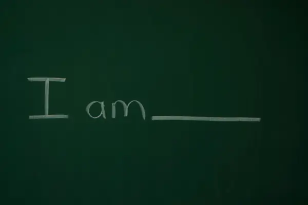 “To be or not to be”: El verbo más usado en inglés explicado de forma fácil